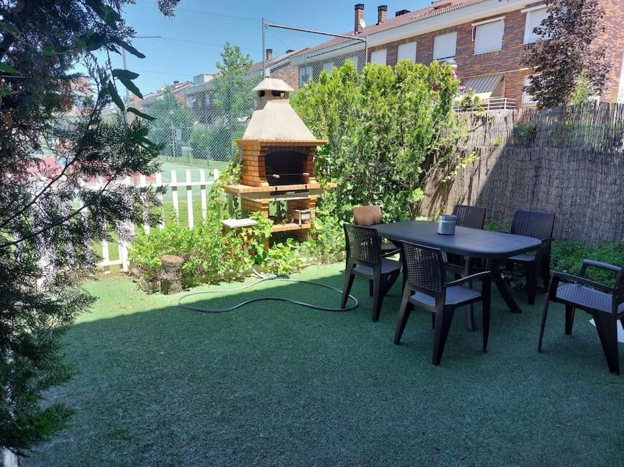 סנטה מרתה דה טורמס Chalet Urbano En Salamanca מראה חיצוני תמונה